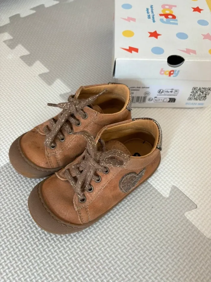 Chaussures à lacets Bopy 23