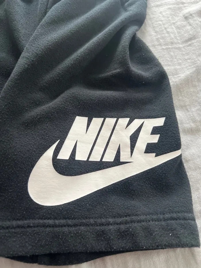 Ensemble short T-shirt Nike 7 ans - photo numéro 4