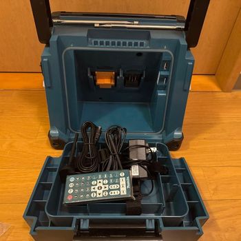 Radio Makita DMR 115