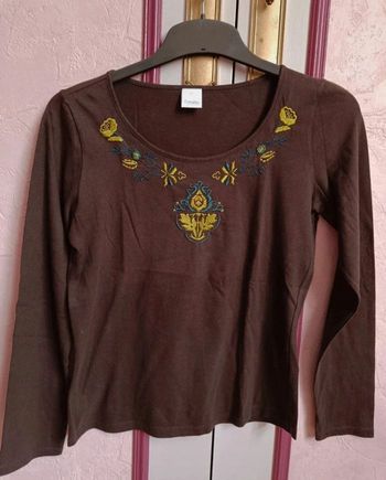 Haut Camaïeu marron brodé T.2(38)