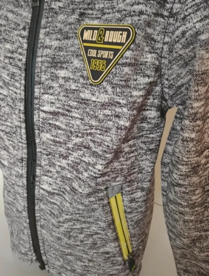 Veste à capuche coupe vent Taille 5/6 ans - photo numéro 3