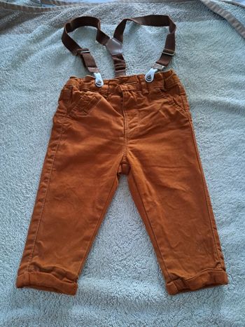 Pantalon à bretelle 6 mois