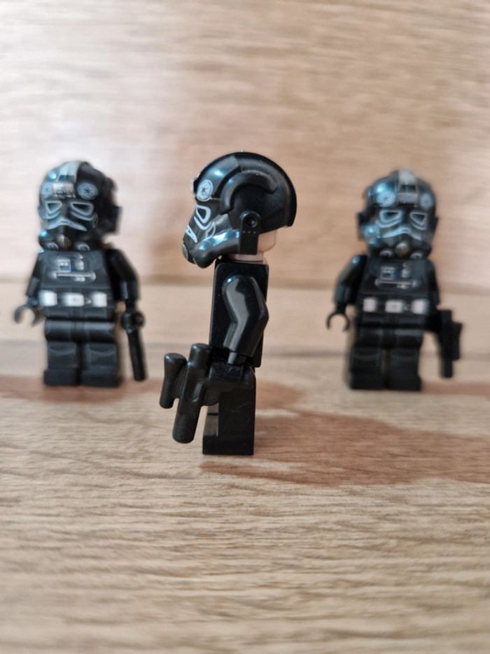 Figurines type lego 4 pilotes Tie fighter stormtroopers star wars - photo numéro 3