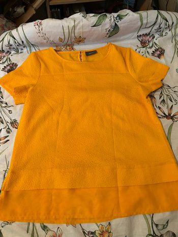 T-shirt jaune taille 40