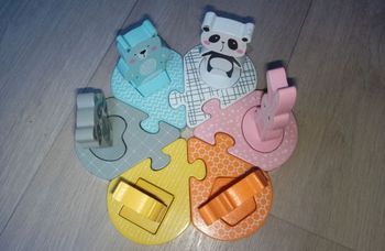 Puzzles à encastrer et formes en bois