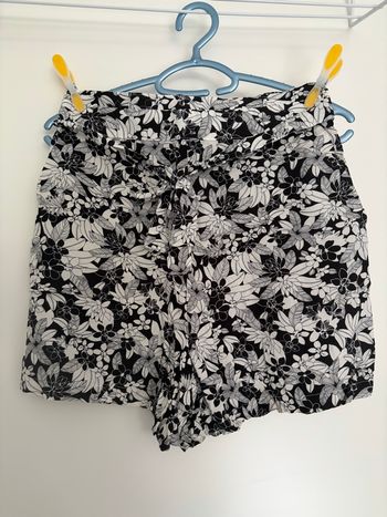 Short fleuri noir/blanc 