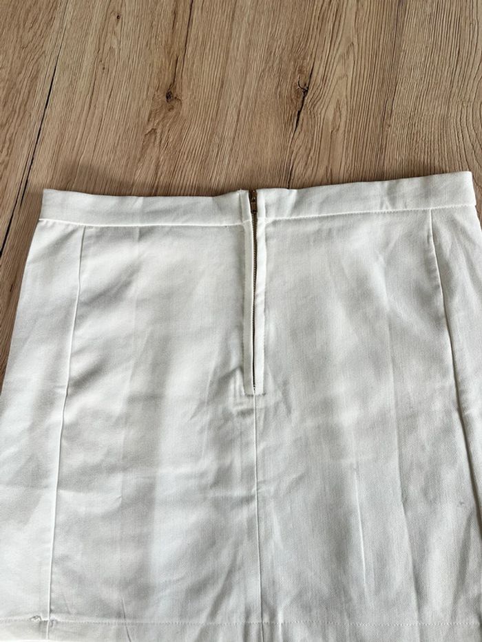 jupe blanche avec détails dorées taille 36 - photo numéro 2