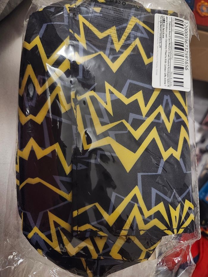 Grande trousse Pokemon - neuf - photo numéro 3