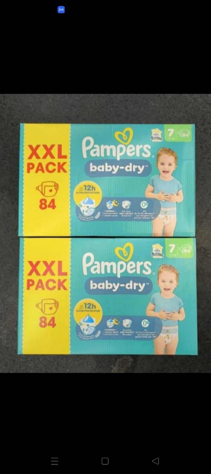 Deux cartons de couches Pampers  taille 7