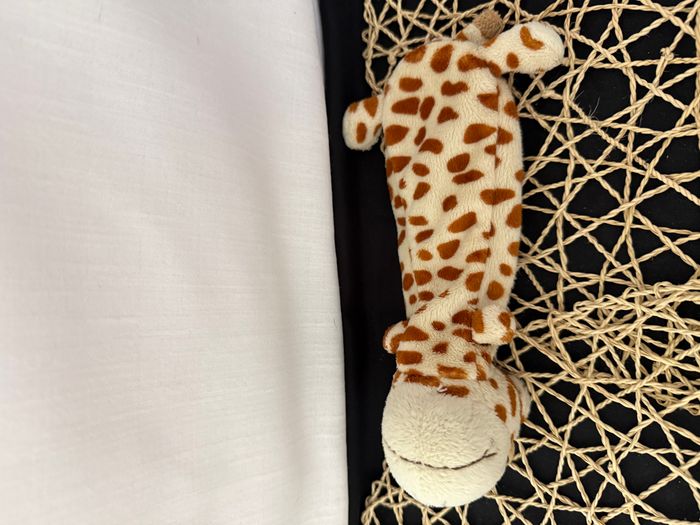 DOUDOU PELUCHE TROUSSE GIRAFE ECRU - photo numéro 2