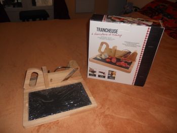 trancheuse  manuelle charcuterie et  fromage  neuve