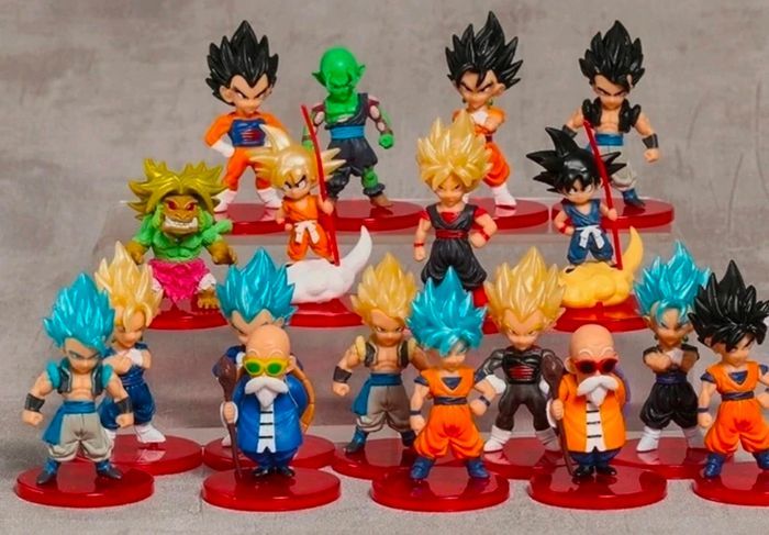 Lot de 18 Figurines Dragon Ball Z. Neuf