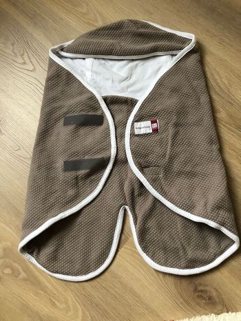 Couverture babynomade Red Castle