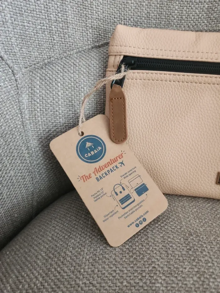 Pochette Cabaïa beige neuve avec étiquette - photo numéro 2