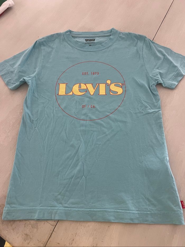 TEE shirt levi’s 10 ans