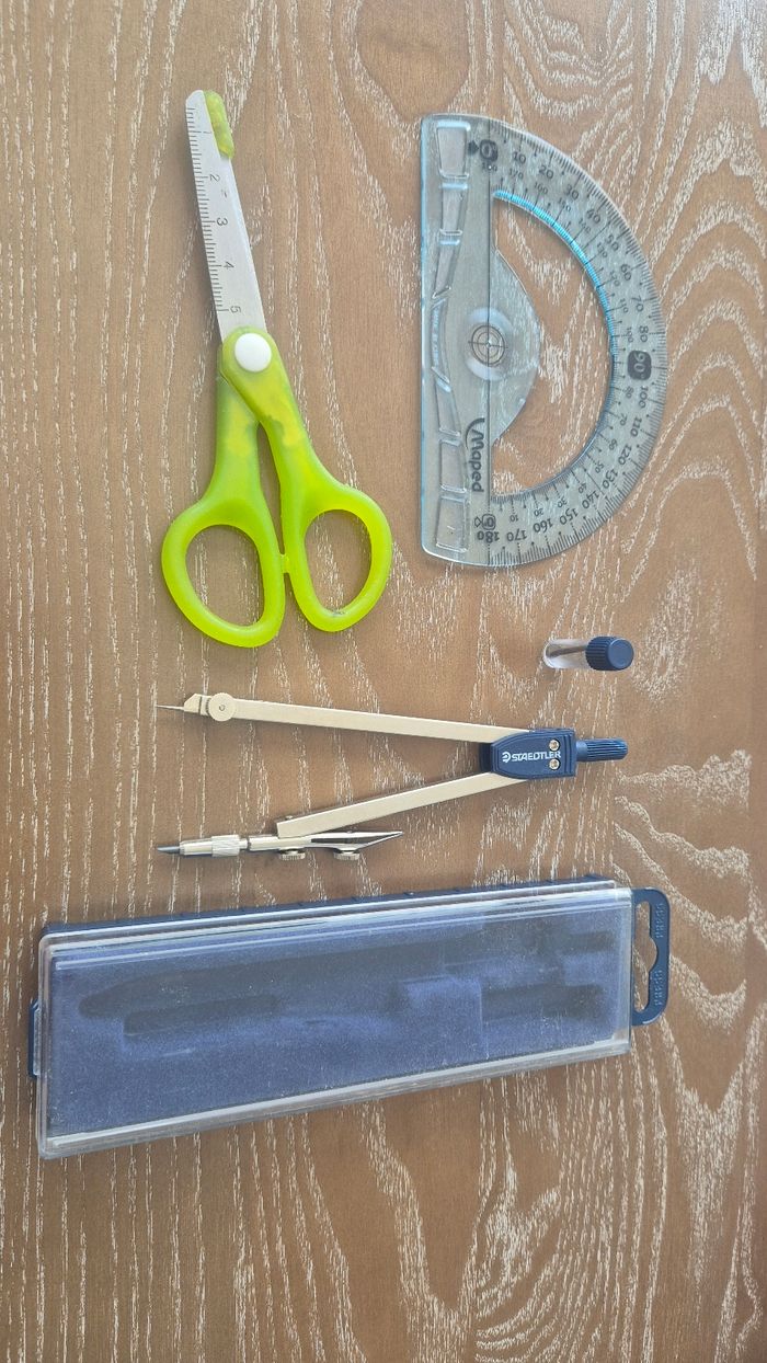 Lot fourniture scolaire