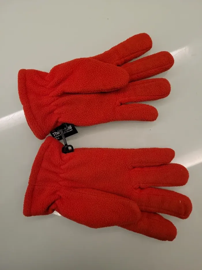 Gants rouges polaires 8/10 ans - photo numéro 2