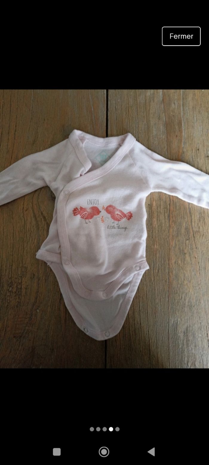 Lot de 4 bodys 0 mois - photo numéro 4