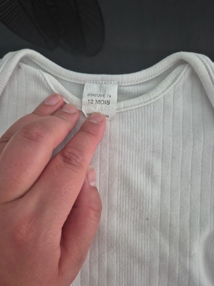 Lot de 2 bodies manches longues 12 mois - photo numéro 3