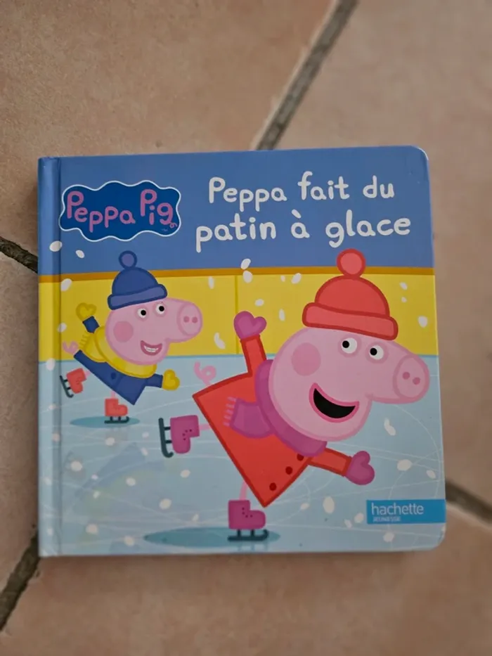 Lot peppa pig lampe et livres - photo numéro 6