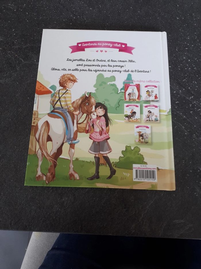 Livre état neuf aventures au poney-club, un tournage mouvementé - photo numéro 6