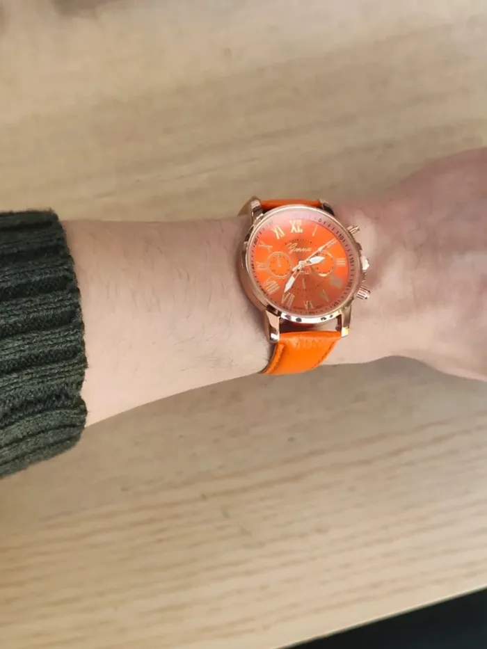 Montre orange, style vintage classique - photo numéro 3