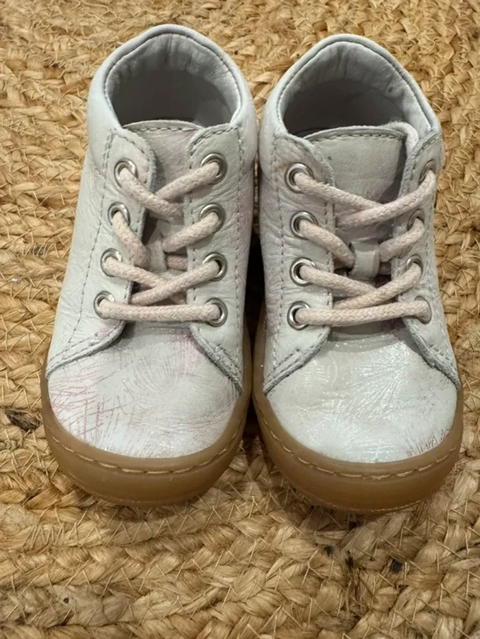 Chaussures taille 21 - photo numéro 4