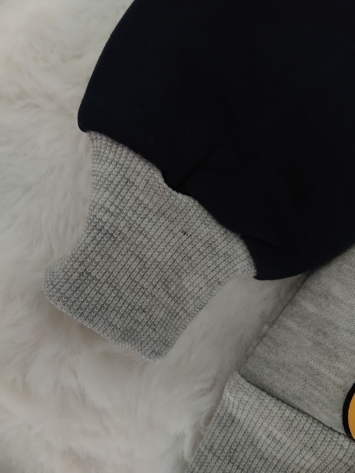 Sweat paw patrol, neuf avec étiquettes, taille 5 ans - photo numéro 4