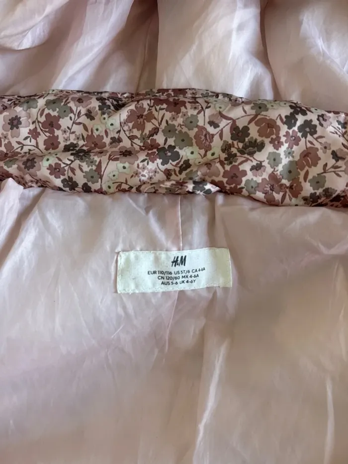 Doudoune rose à fleur H&M 4/6 ans très bon état - photo numéro 7