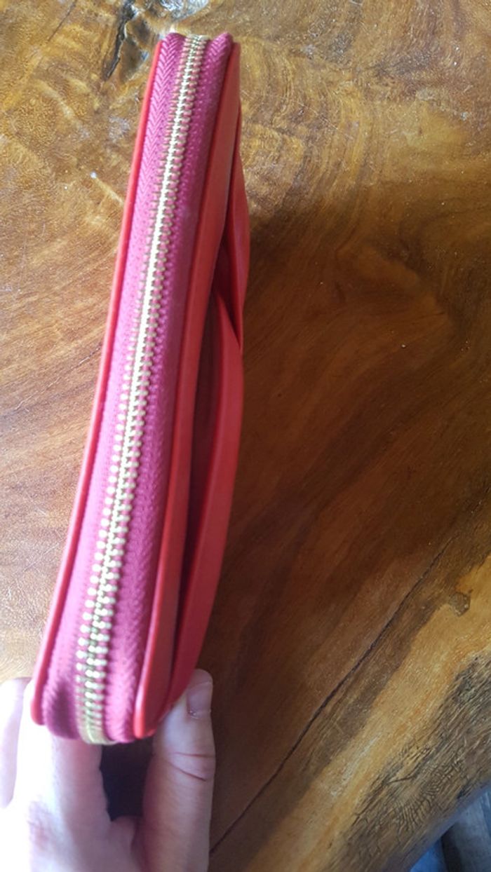 Portefeuille rouge - photo numéro 3
