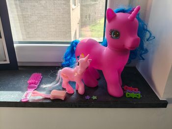 Lot de poney licorne à coiffer rose avec accessoires