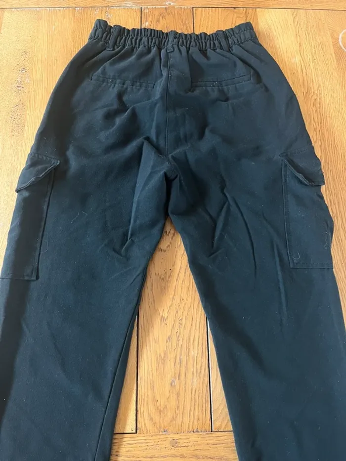 Pantalon noir - photo numéro 4