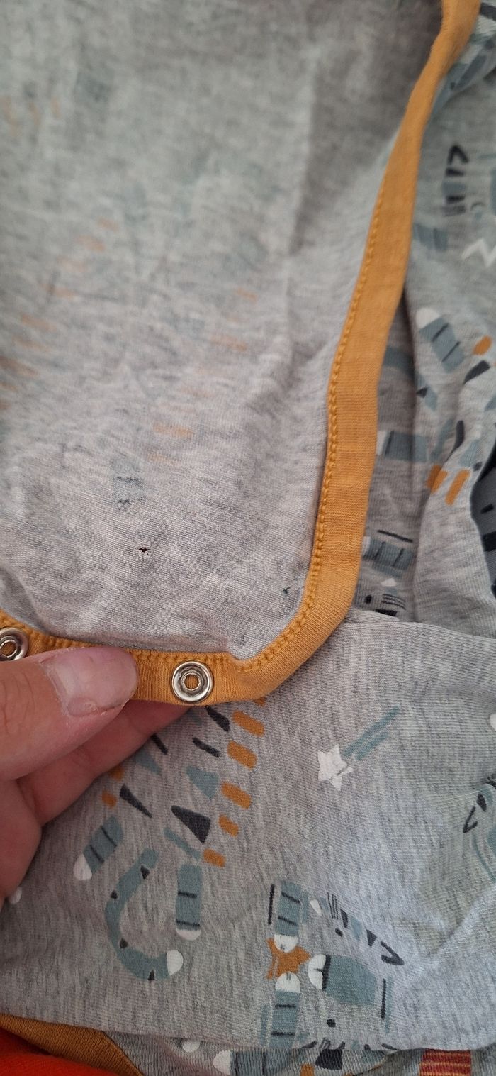 Lot de 13 bodys manche longues taille 18 mois - photo numéro 6
