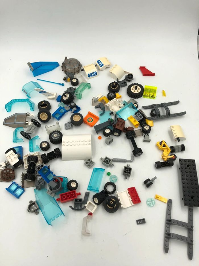 Lot de pièces Lego diverses en vrac