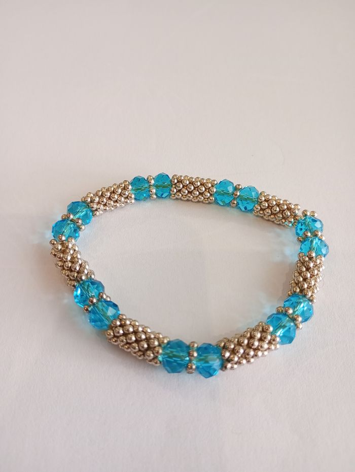 Bracelet perles turquoise - photo numéro 2