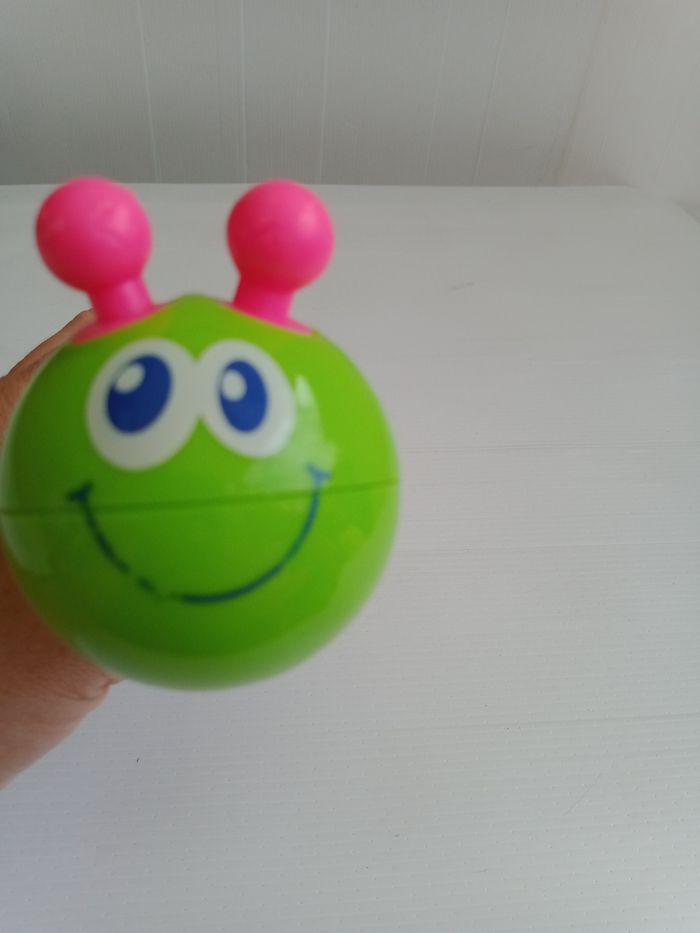 Bâton de pluie en forme de chenille - photo numéro 5