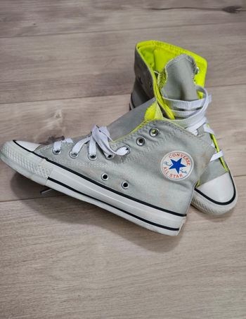 Chaussure Converse, grise et jaune, très bon état, pointure 36,5