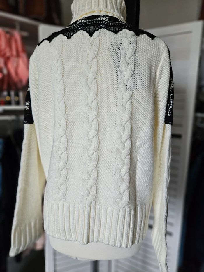 Pull col roulé T.S/M - photo numéro 3