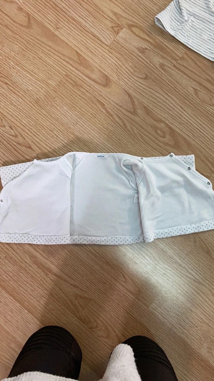 Ensemble pantalon TAO / gilet bout’Chou 1 mois - photo numéro 10