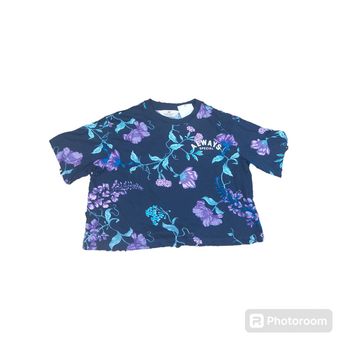 T shirt neuf 8-10 ans