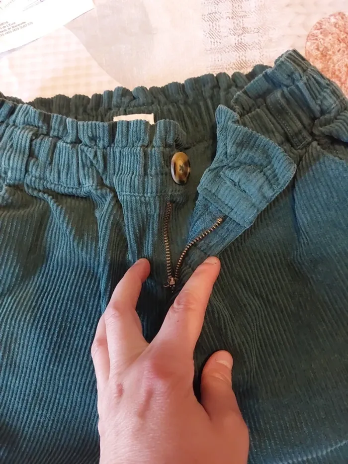 Short en velours neuf Vertbaudet 10A - photo numéro 3