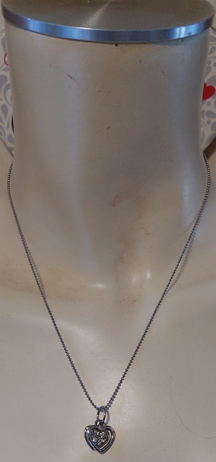 Chaine avec médaille - photo numéro 2