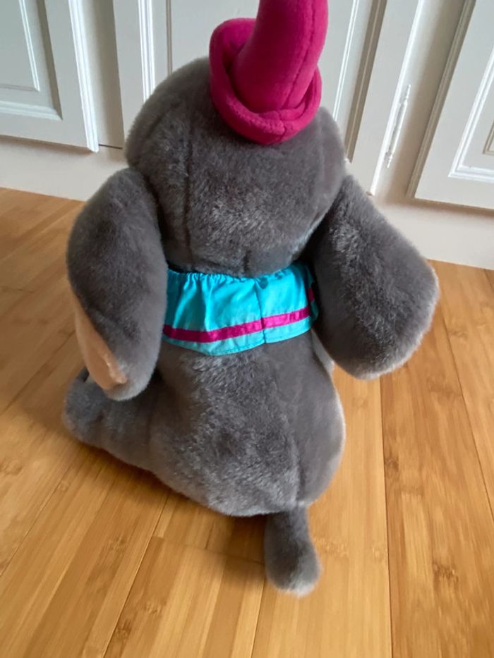 Peluche Dumbo neuve - photo numéro 3