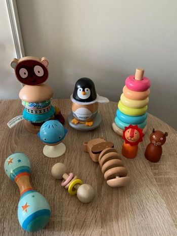 Lot de jouets d’éveil en bois 