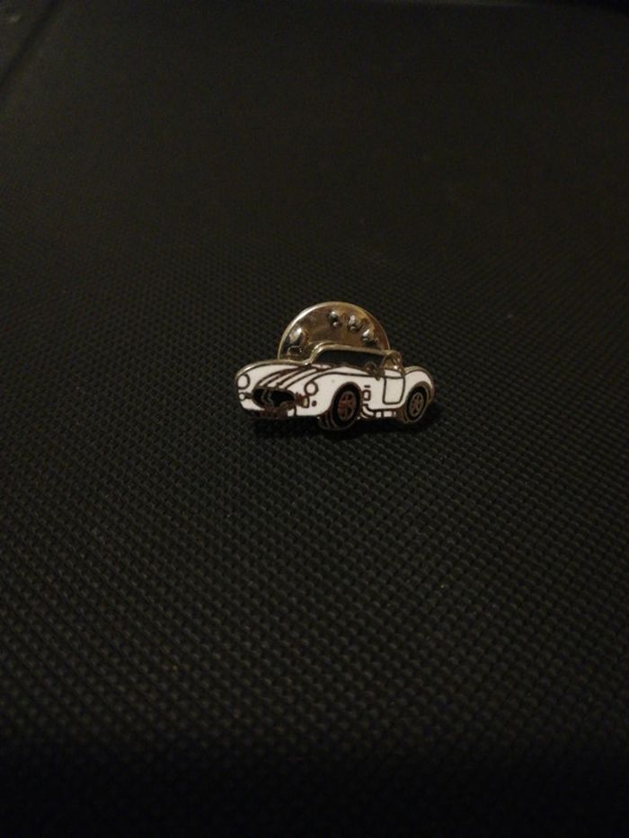 Micro Pin's AC Cobra signé Rambol - photo numéro 3