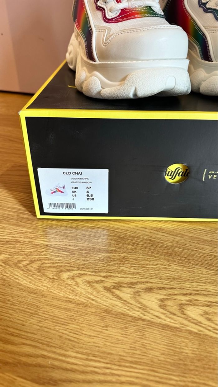 Buffalo Vegan White / Rainbow taille 37 neuve - photo numéro 10