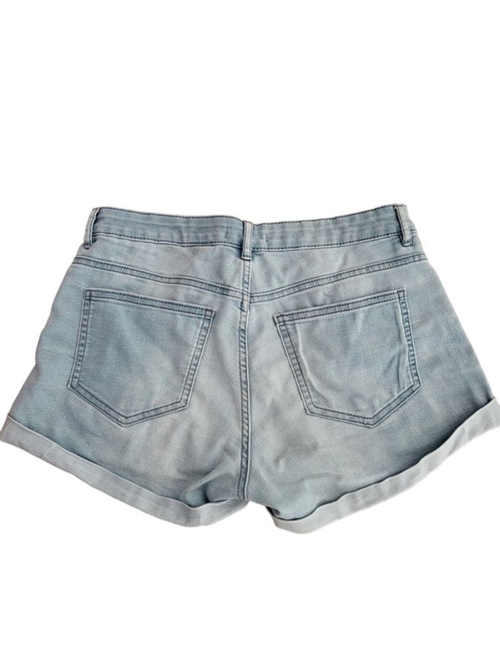 Short en jean taille 36 - photo numéro 2