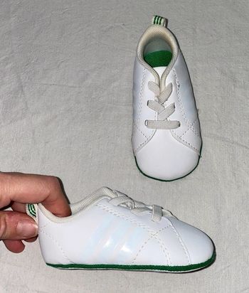 baskets Adidas Taille 17