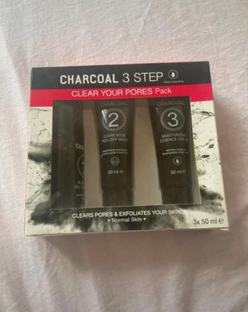 Skin care au Charbon Actif 