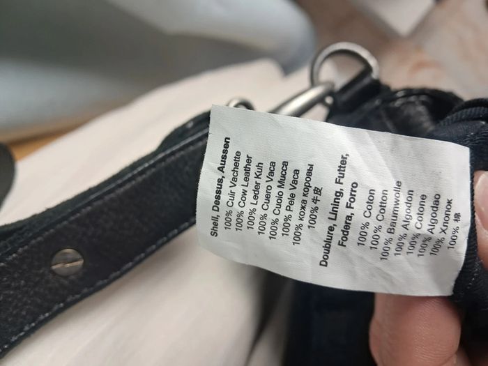 Ikks sac à main bandoulière besace en cuir noir - photo numéro 17